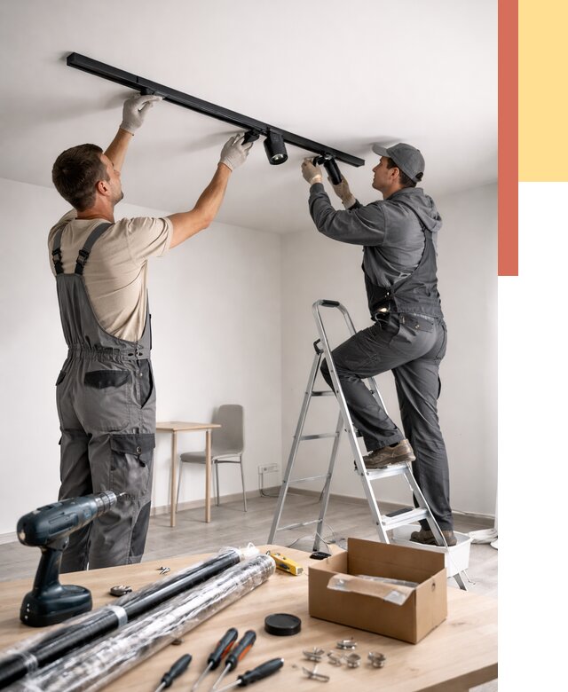 Установка трековых светильников в натяжной потолок в Севастополе от 4335 руб. | ОТДЕЛОЧНИК-Сев